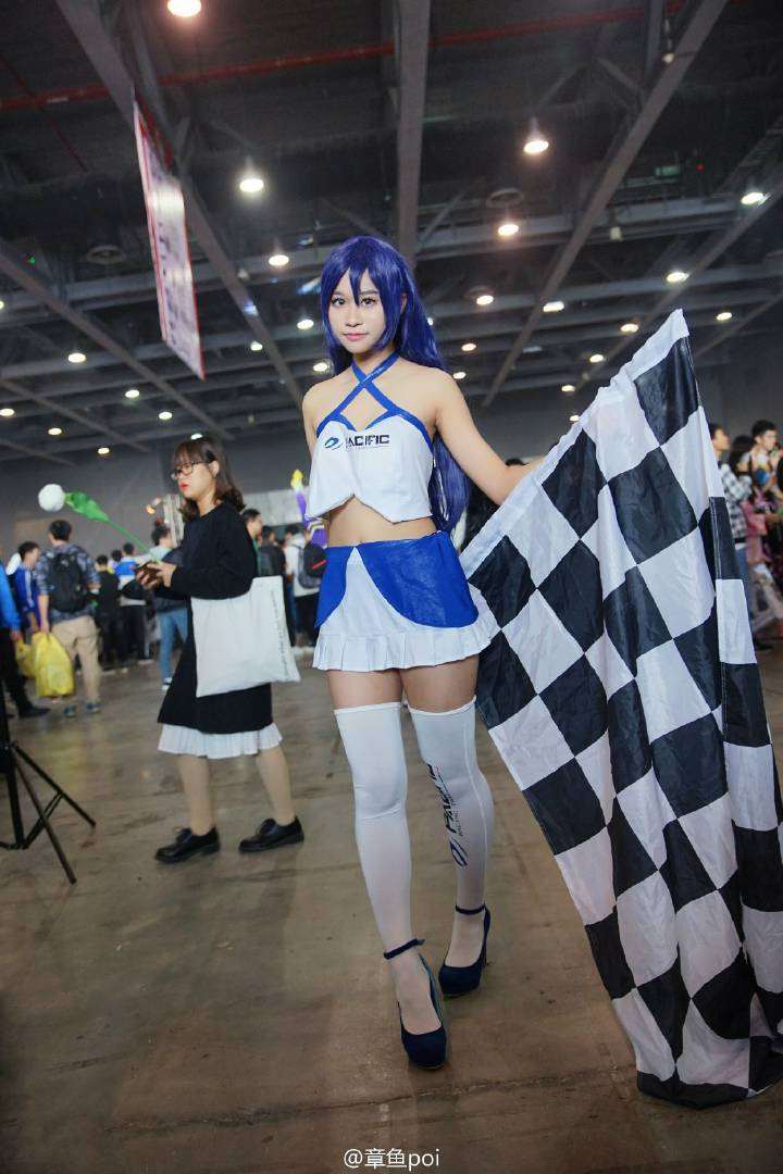 《C站·第3256期》萤火虫赛车海