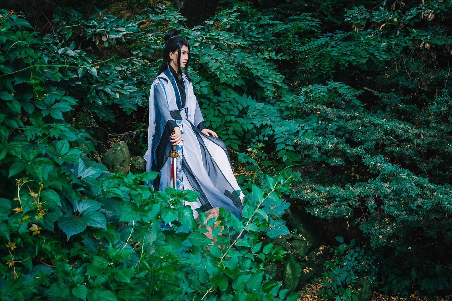 《汉服第631期》墨竹拟人