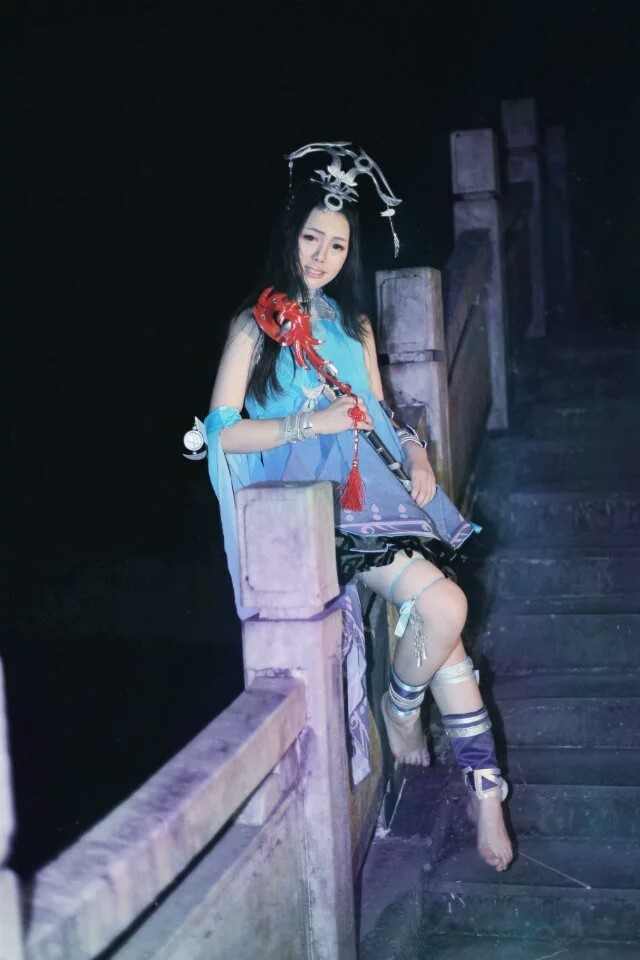 《汉服第526期》要吃个蕨菜么