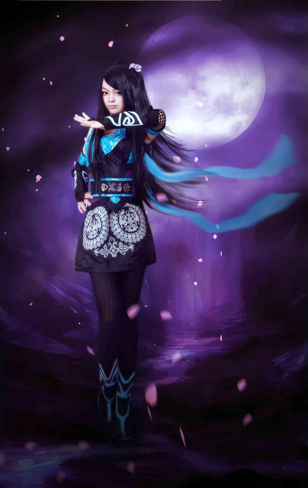 《汉服第812期》秦时明月石兰