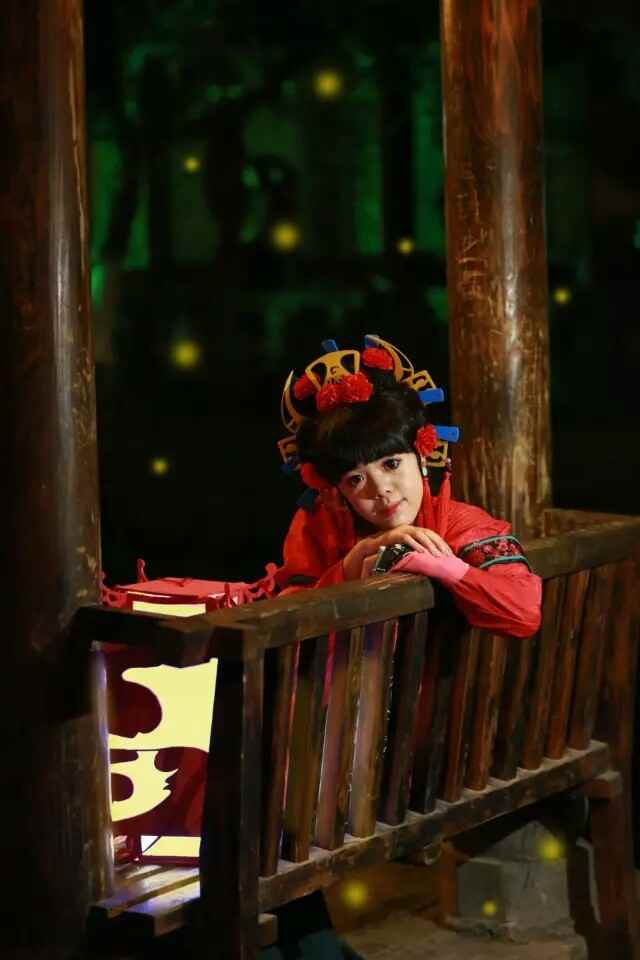 《汉服第732期》提灯少女鸡腿子