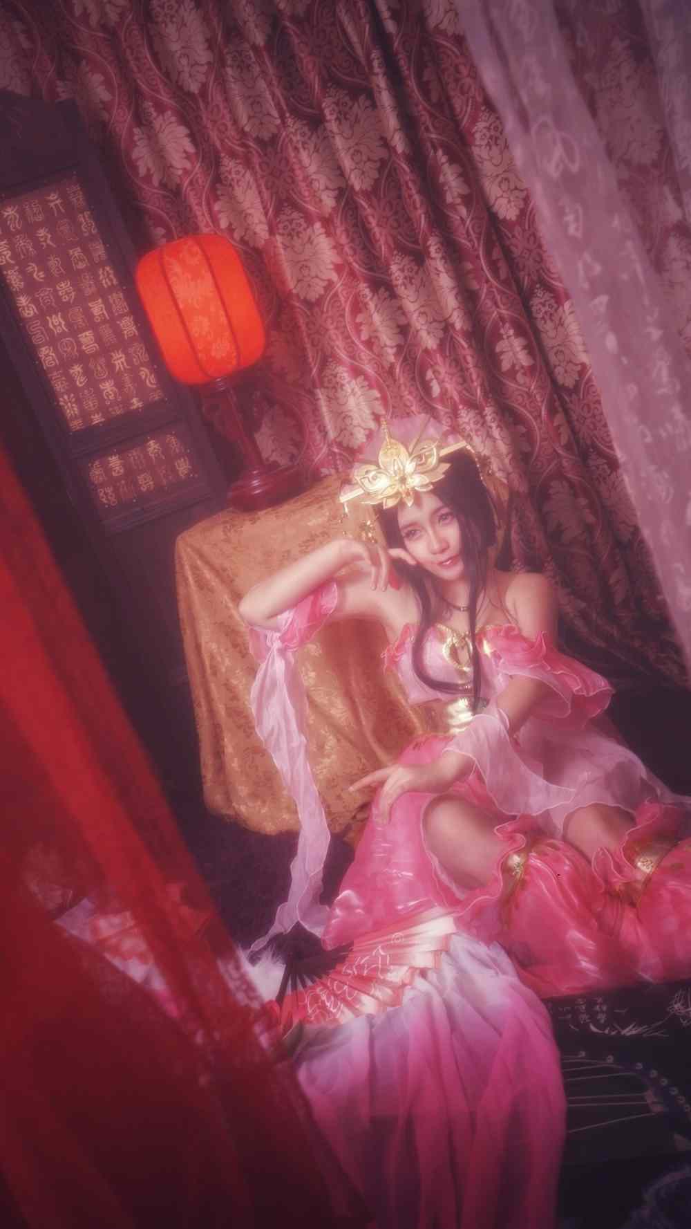 《汉服第470期》七秀