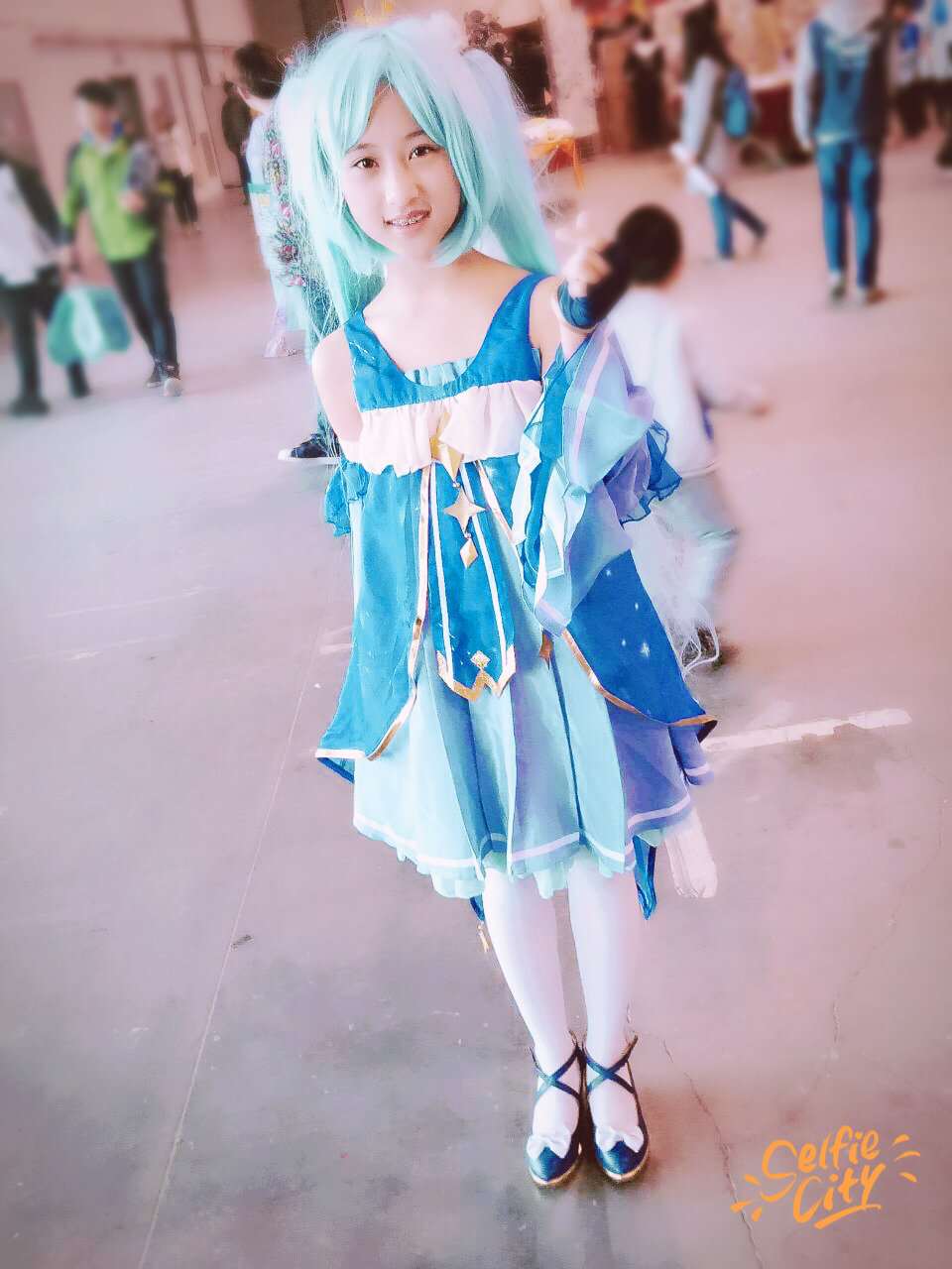 《C站·lolita·第1145期》后期炸了的miku