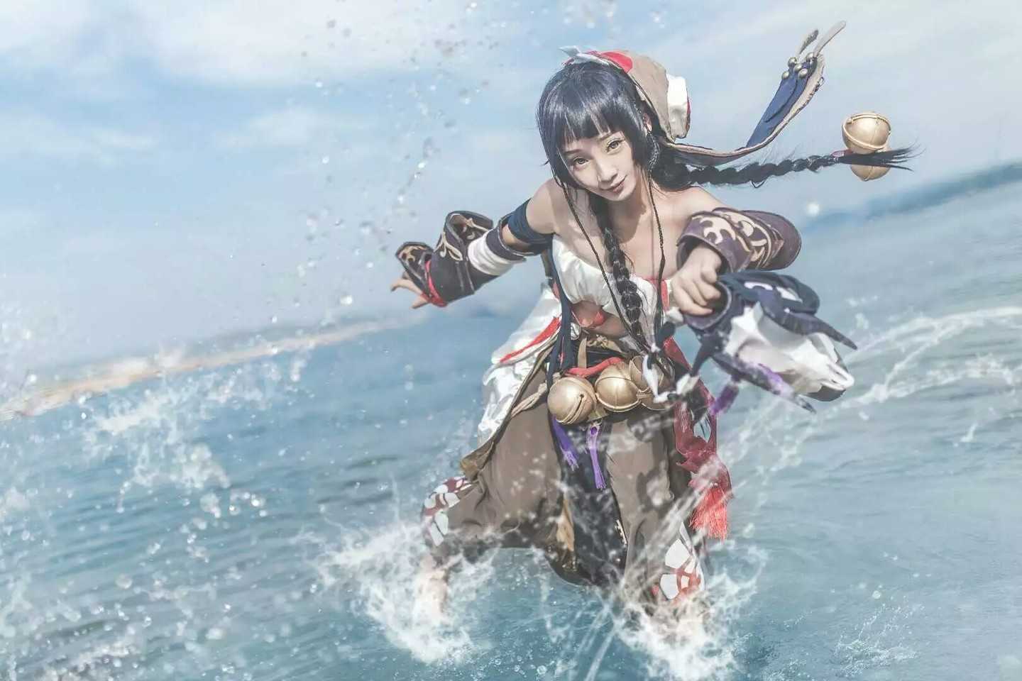 《汉服第469期》定国丐萝