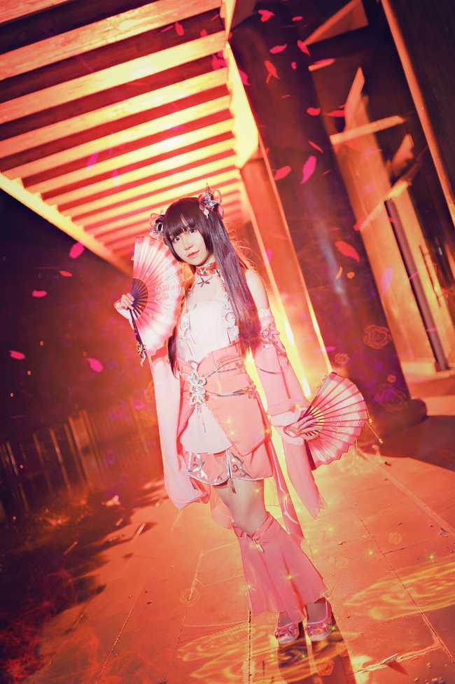 《汉服第504期》朔雪秀萝