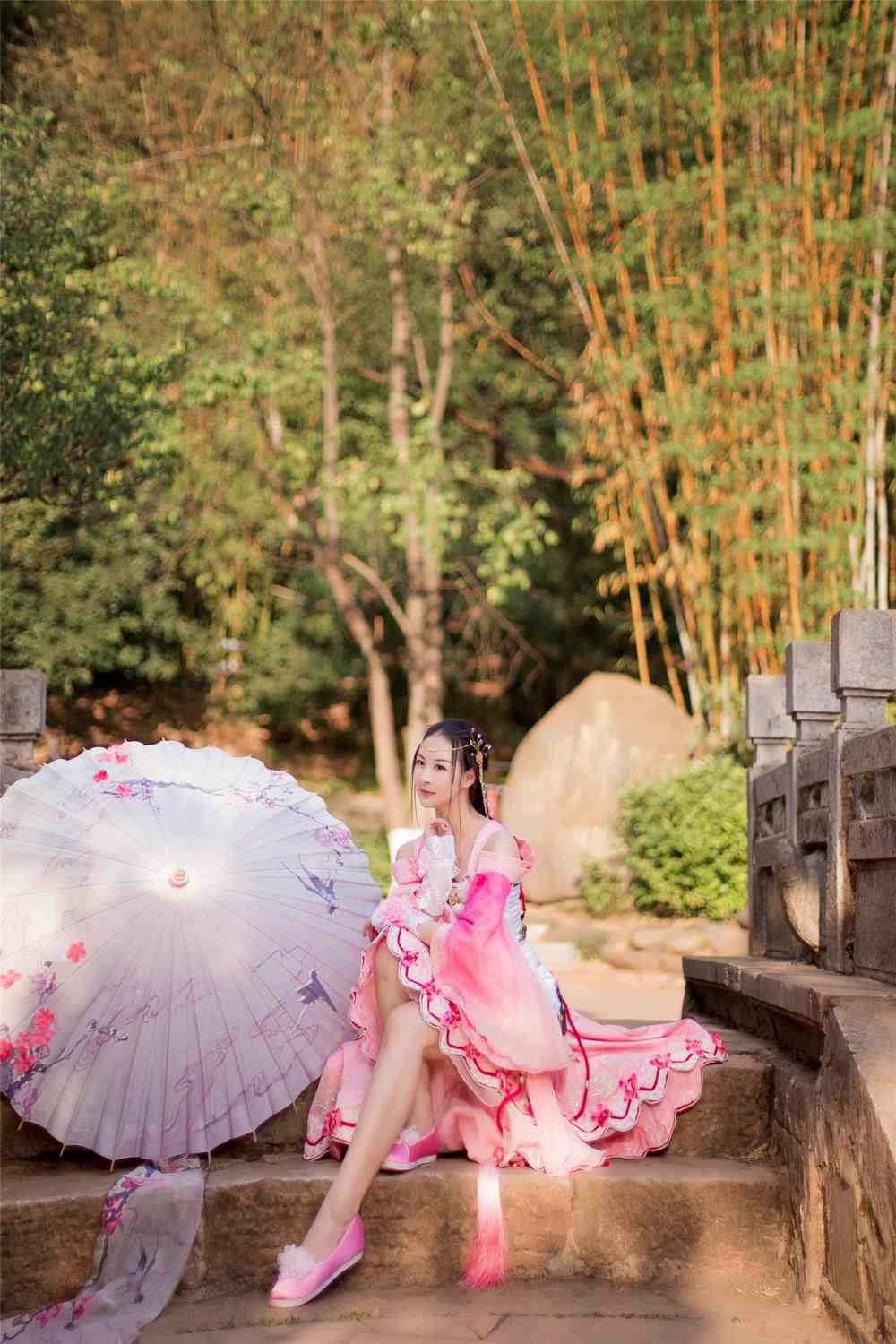 《汉服第736期》天涯明月刀&天香&芳姿盈袖&海报版