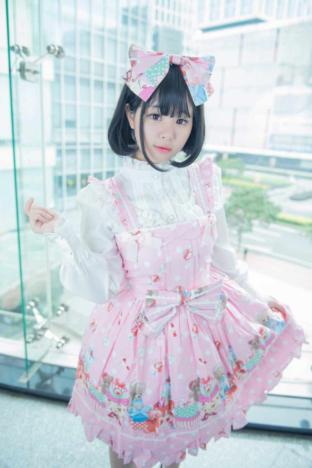 《C站·lolita·第372期》这么可爱的萌妹子到底会不会做家务