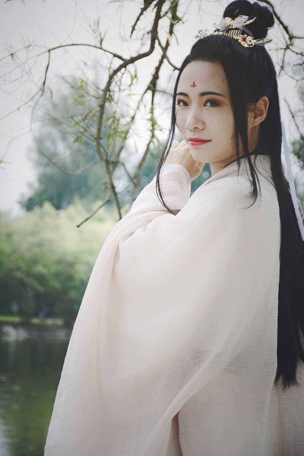 《汉服第351期》汉服西城湖畔