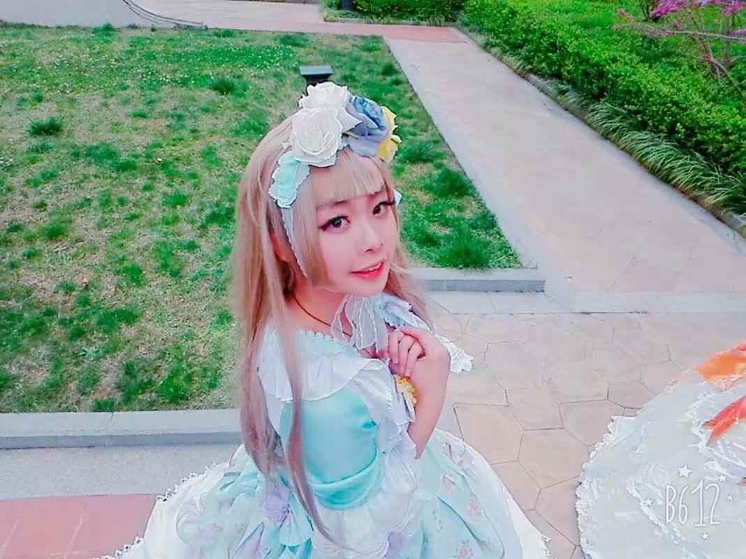 《C站·lolita·第1219期》要和琴梨一起去舞会吗