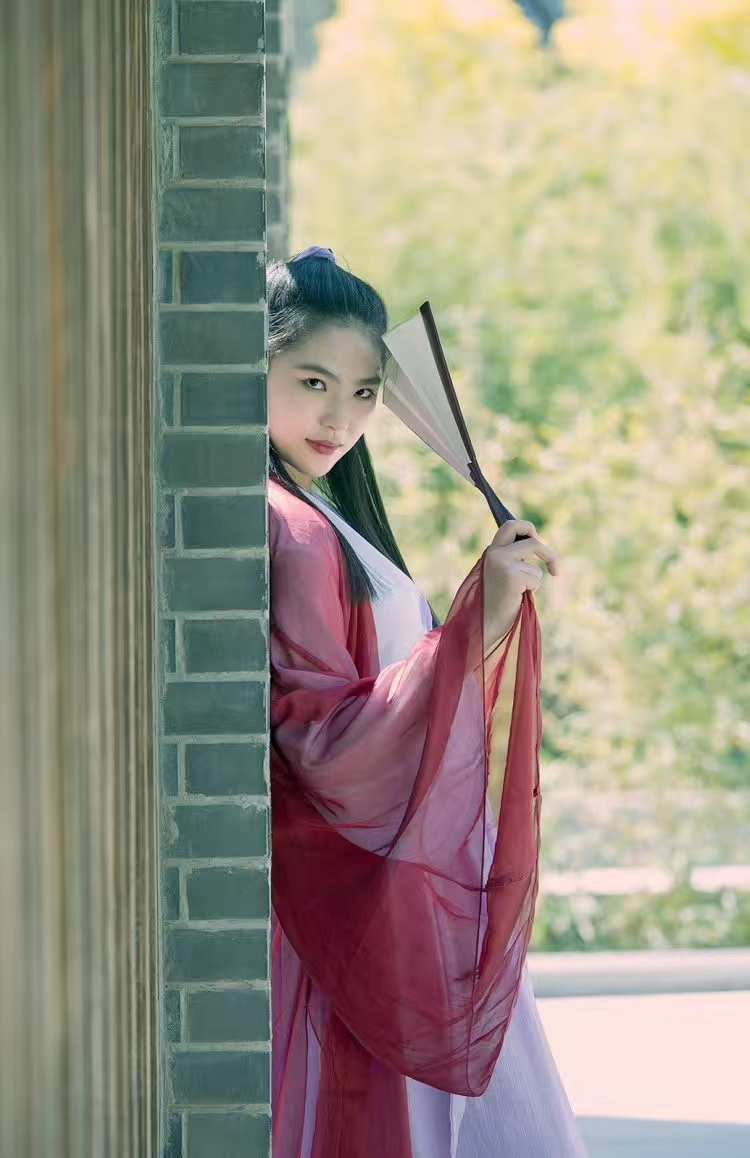 《汉服第740期》原来爱一个人是这么痛苦