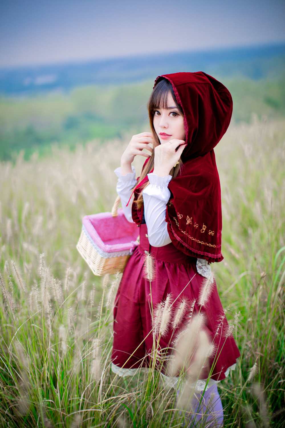 《C站·lolita·第379期》森林中的小红帽迷路了！