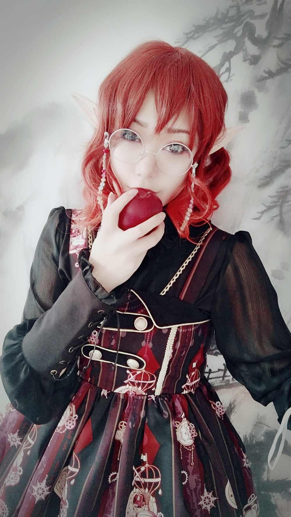 《C站·lolita·第362期》森林中的精灵你看过戴眼镜的女精灵么