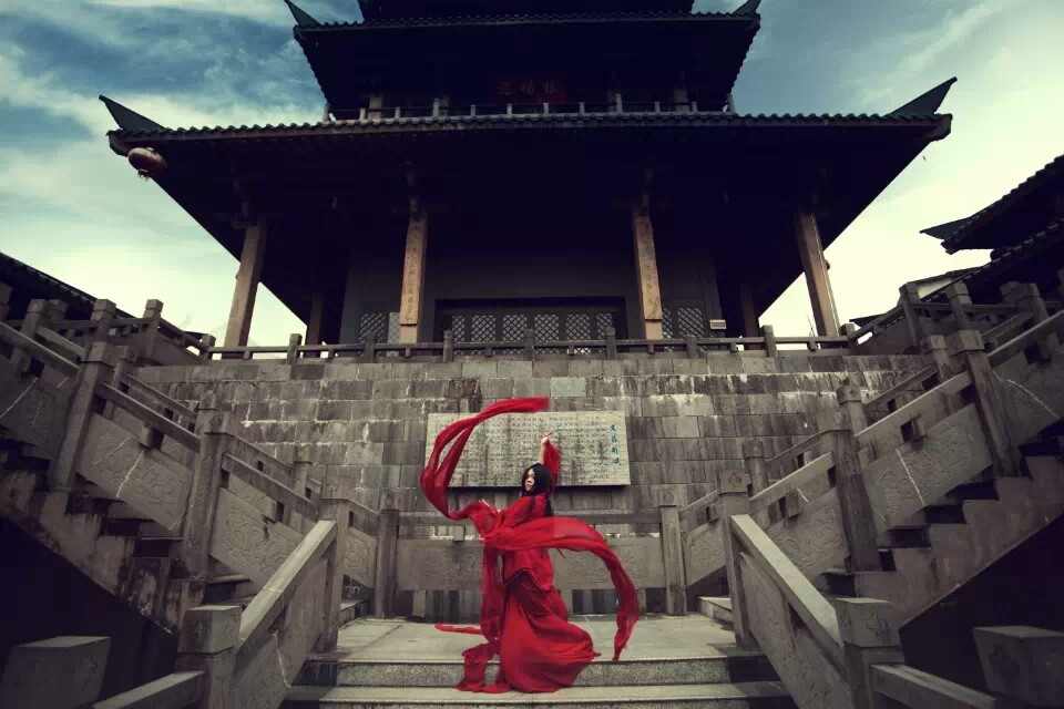 《汉服第632期》慕容安 华胥引