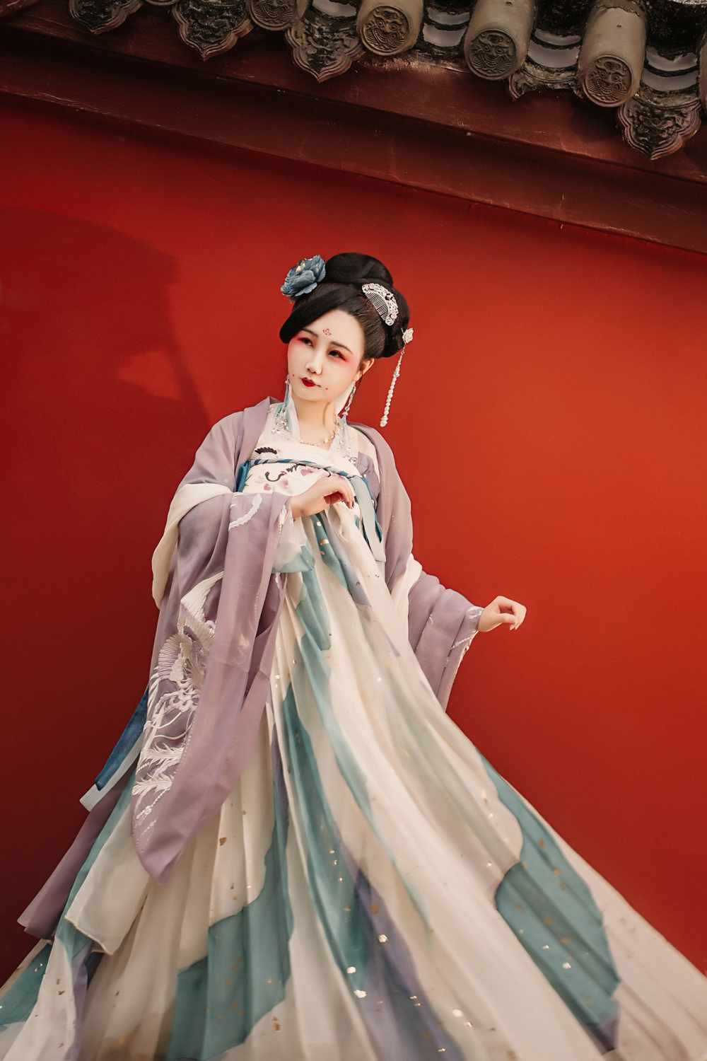 《汉服第363期》汉服私影 红墙怨