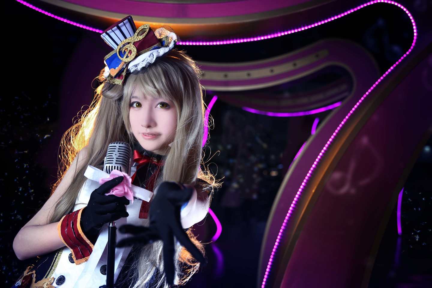 《C站·lolita·第1160期》南小鸟女仆努力的演唱吧