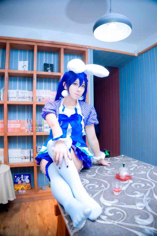 《C站·lolita·第581期》LoveLive装修的背景墙很好看