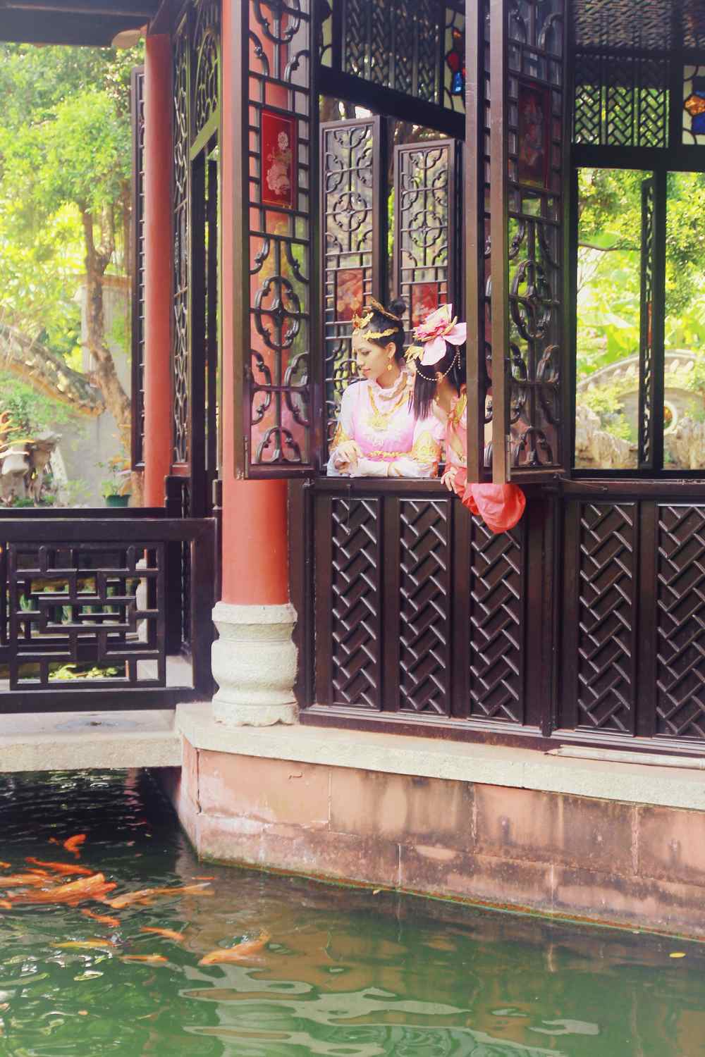 《汉服第572期》七秀