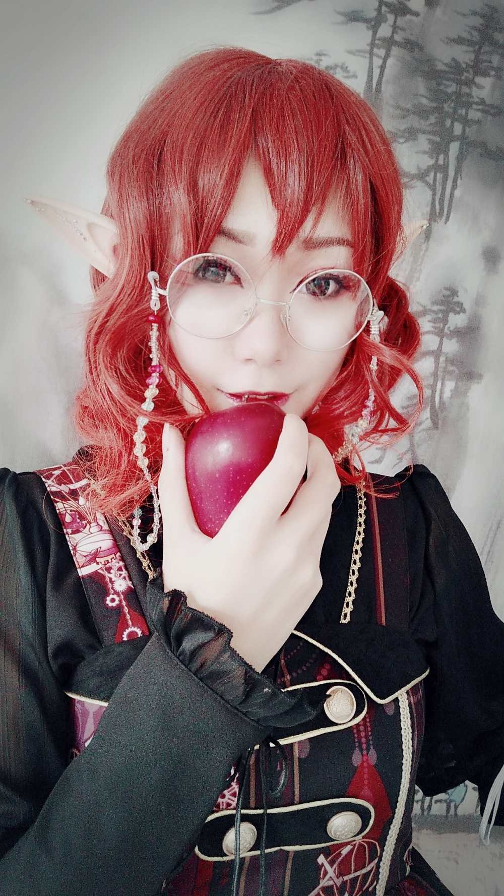 《C站·lolita·第362期》森林中的精灵你看过戴眼镜的女精灵么