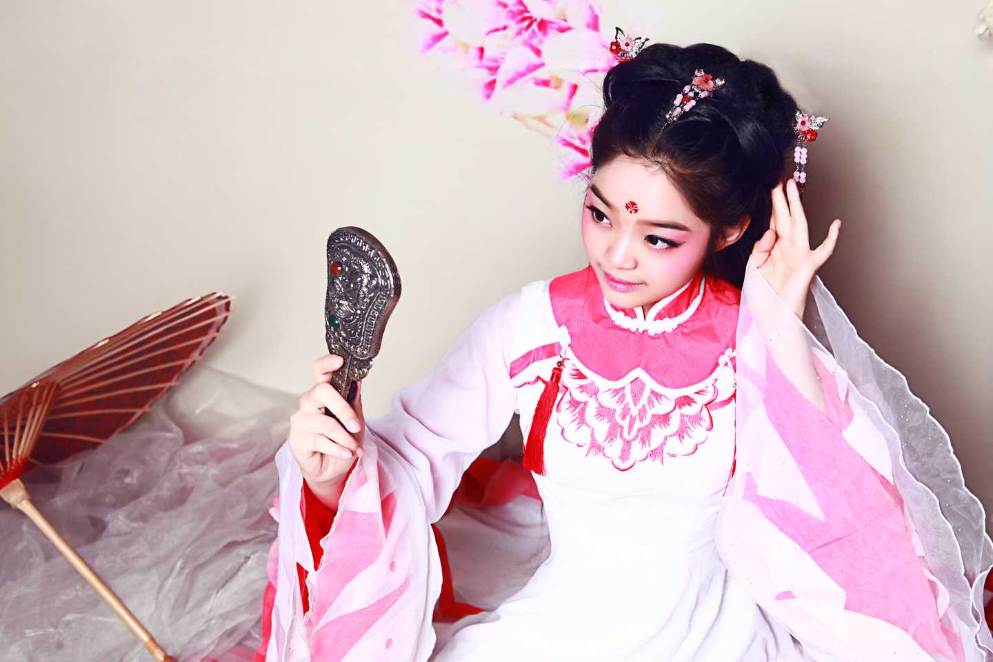 《汉服第811期》剑三民国之七秀