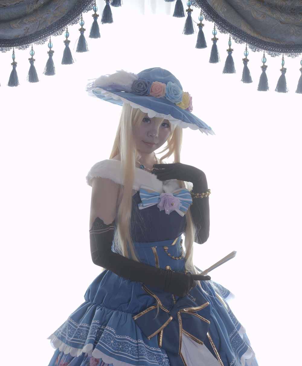 《C站·lolita·第381期》白雪公主的觉醒今天穿不穿丝袜呢？