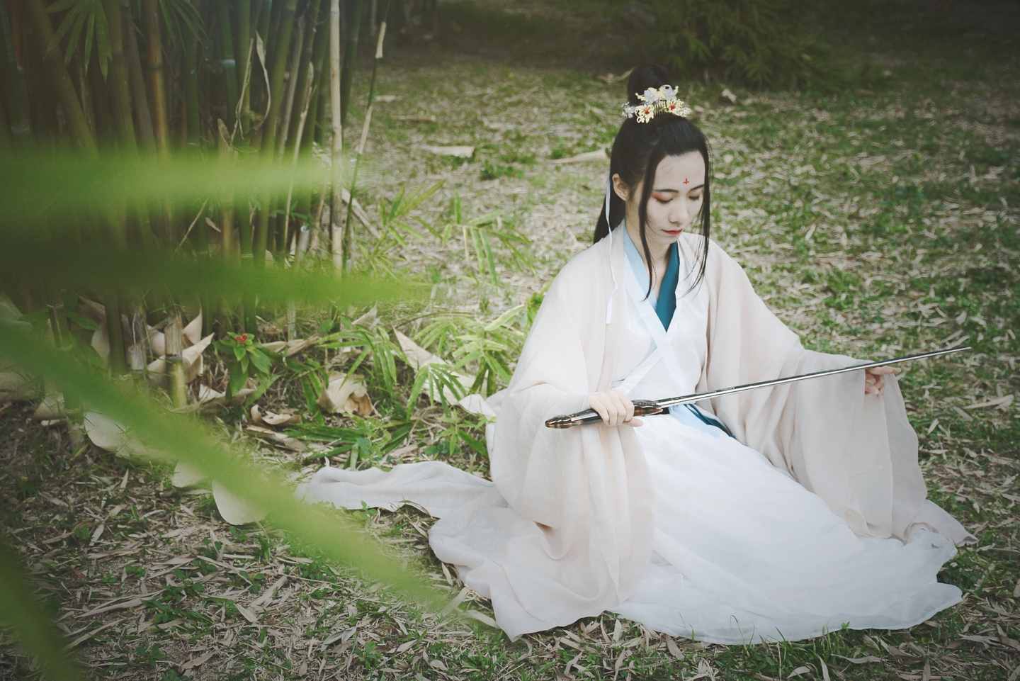 《汉服第351期》汉服西城湖畔