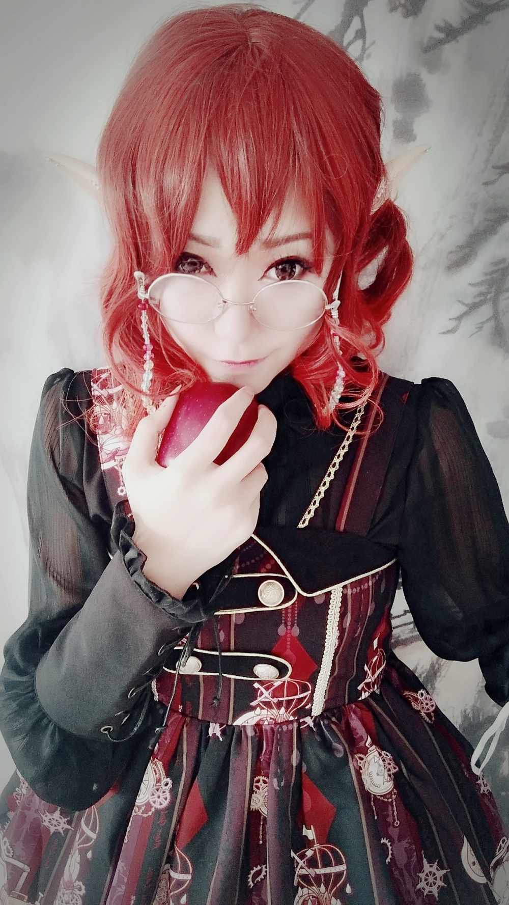 《C站·lolita·第362期》森林中的精灵你看过戴眼镜的女精灵么