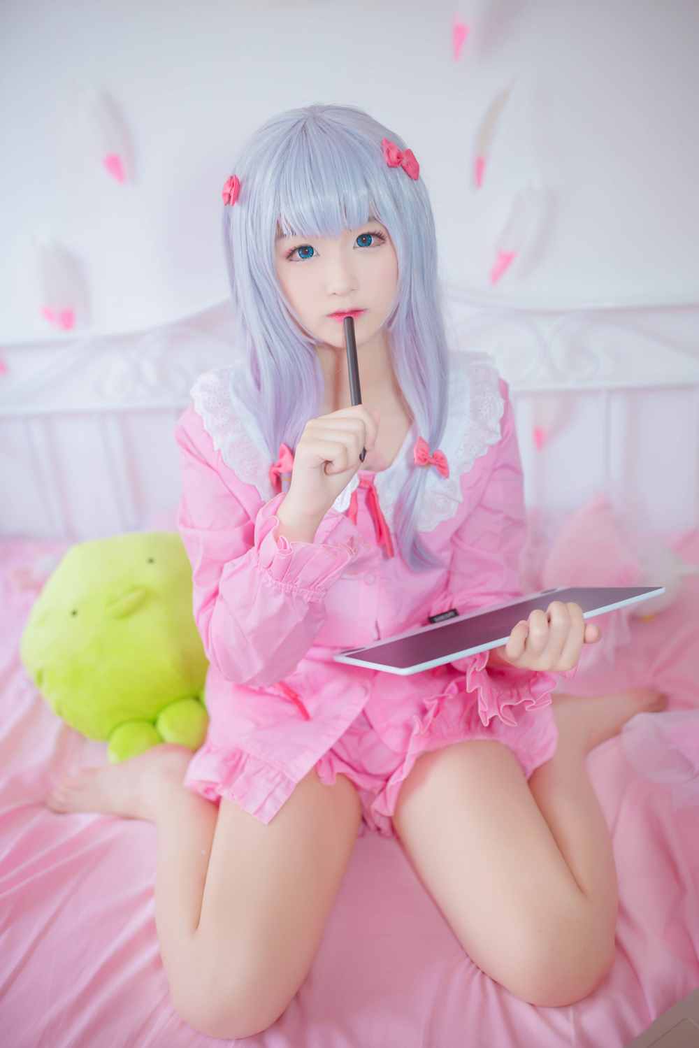 《C站·lolita·第1064期》埃罗芒阿老师和泉纱雾睡衣