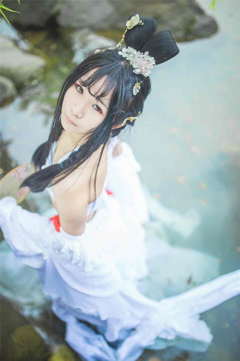 《汉服第601期》凌云万千风静语翩然若梦心里音