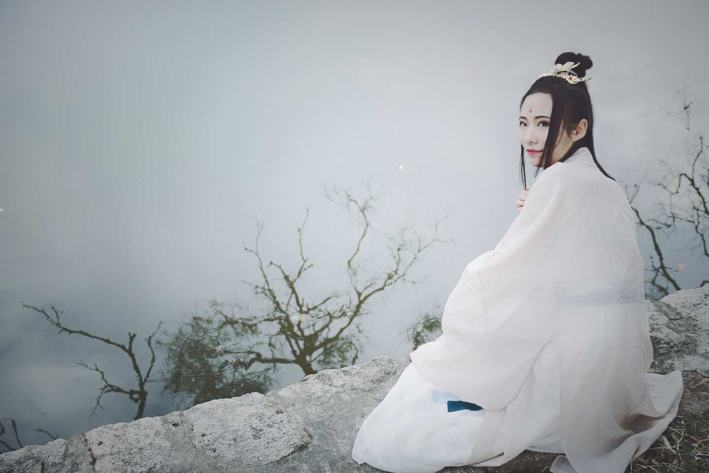 《汉服第351期》汉服西城湖畔