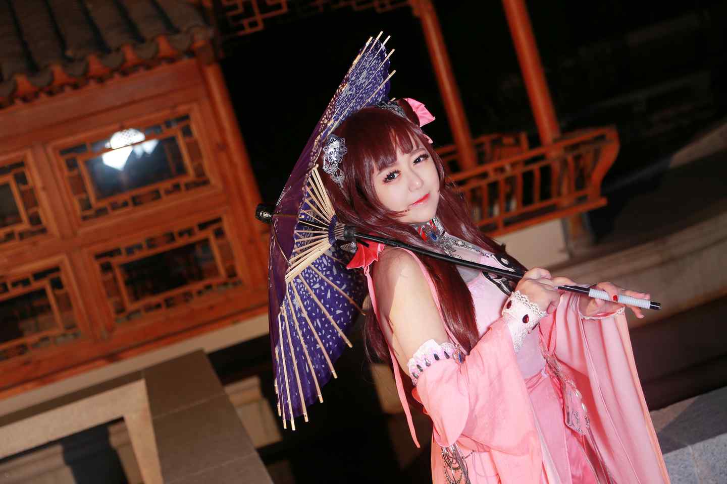 《汉服第543期》朔雪秀萝