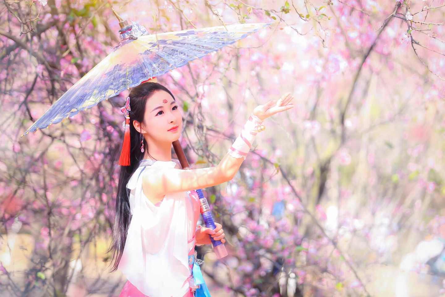 《汉服第725期》天涯明月刀&天香