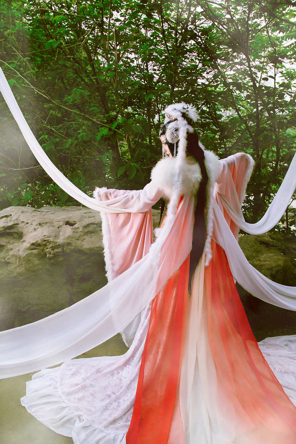 《汉服第775期》九尾狐现真身原来身材那么好！