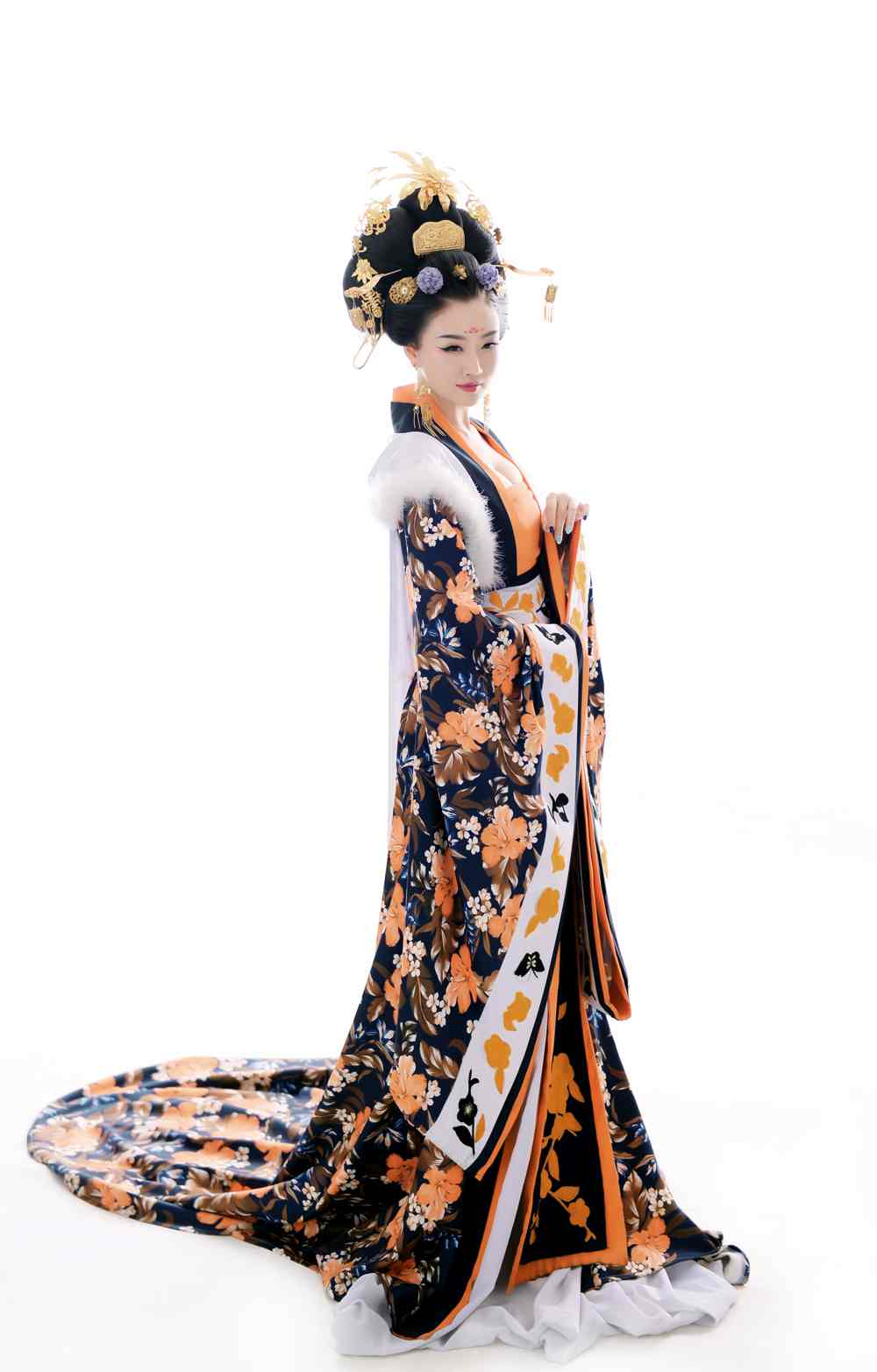 《汉服第747期》武则天海报版