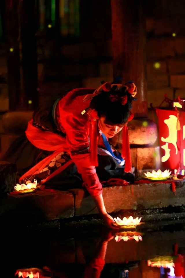 《汉服第732期》提灯少女鸡腿子