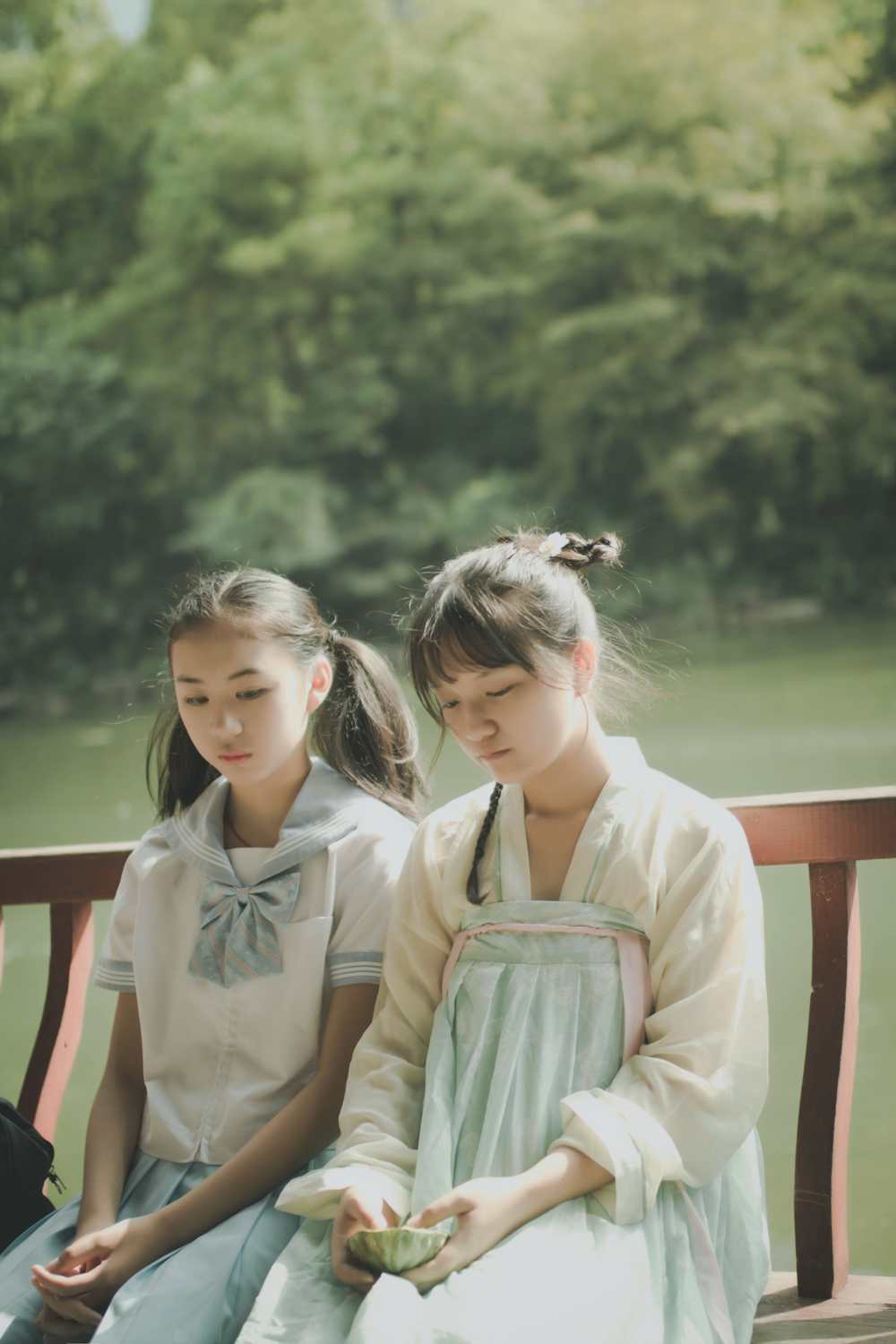 《汉服第743期》无题之汉服姐妹花