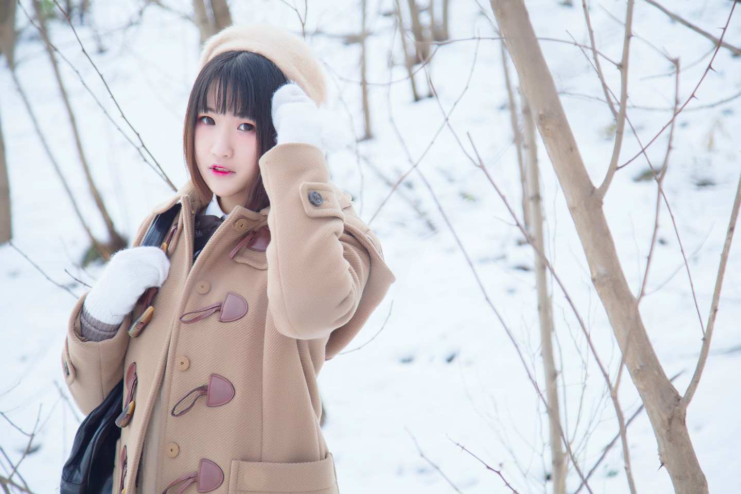 《C站·第3215期》雪and少女  梦幻的季节与你相遇