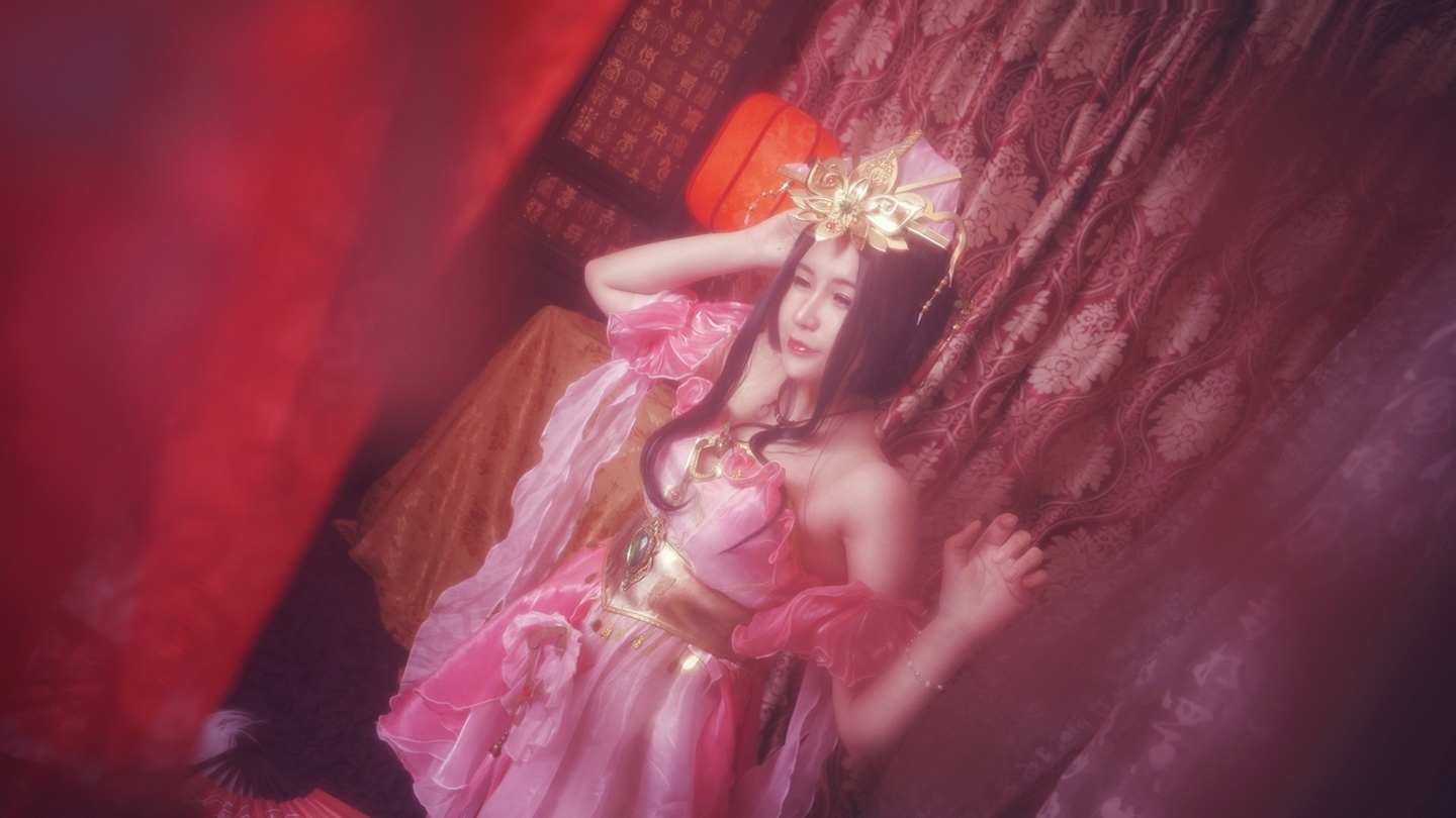 《汉服第470期》七秀