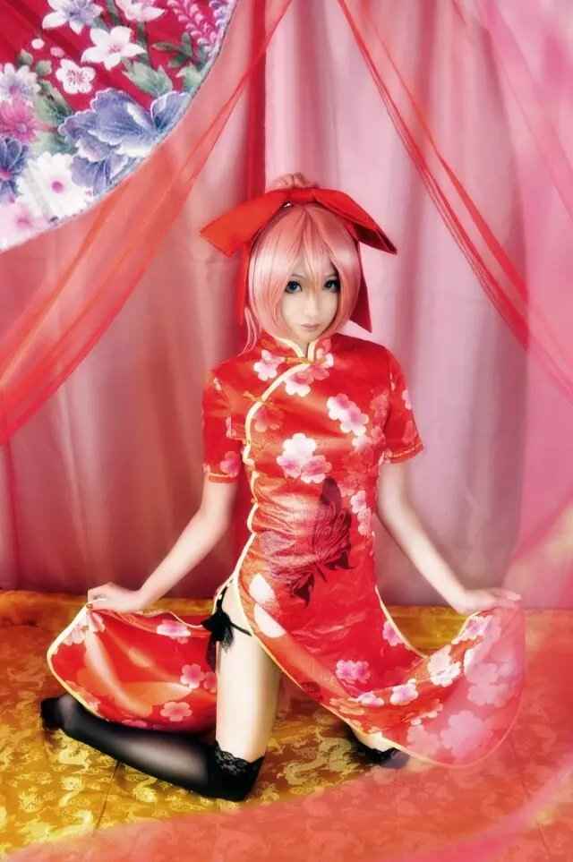 《汉服第781期》巡音小姐姐又出黑丝旗袍装大小姐孙尚香寝室等待着刘哥哥的到来