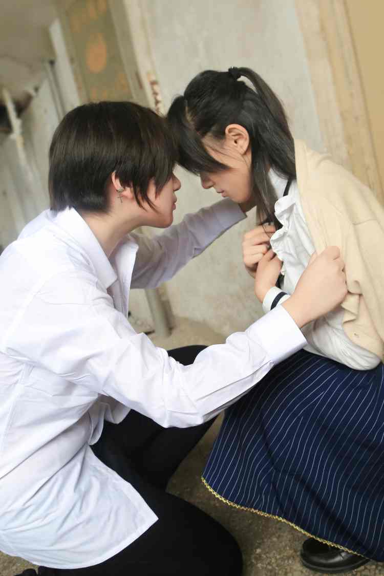 《C站·第3250期》少年偶遇善良的少女