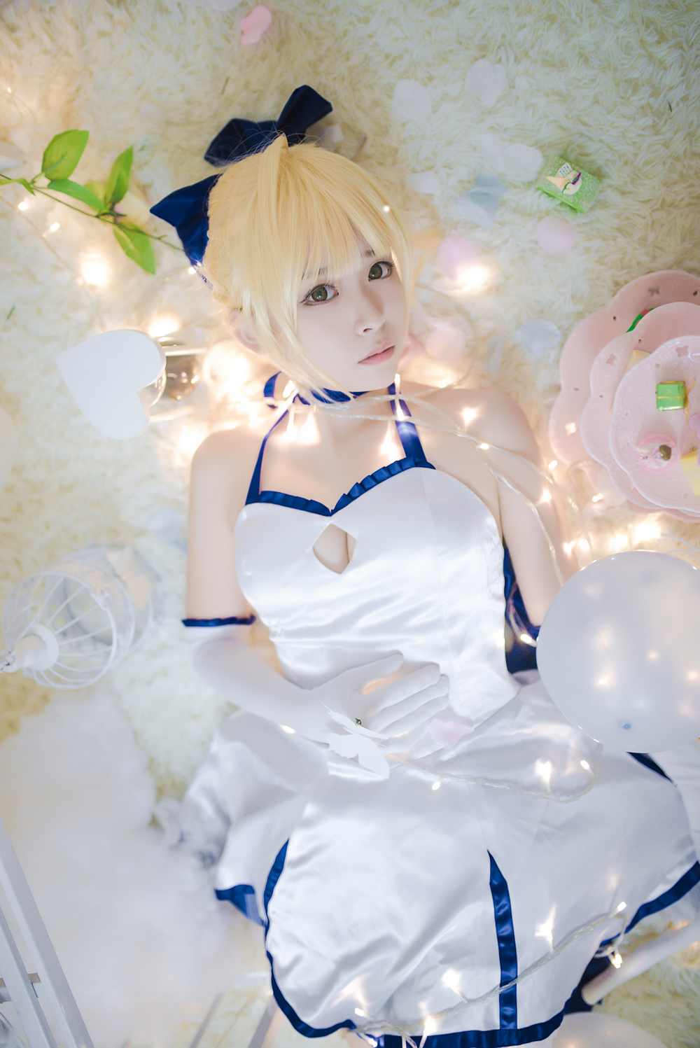 《C站·第3070期》型月十年之Saber lily蓝百合礼服Cos