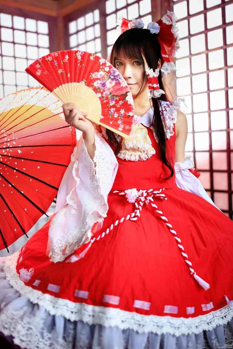 《汉服第774期》萌萌小公主萝莉版的春丽居然还是个女仆眼镜娘！