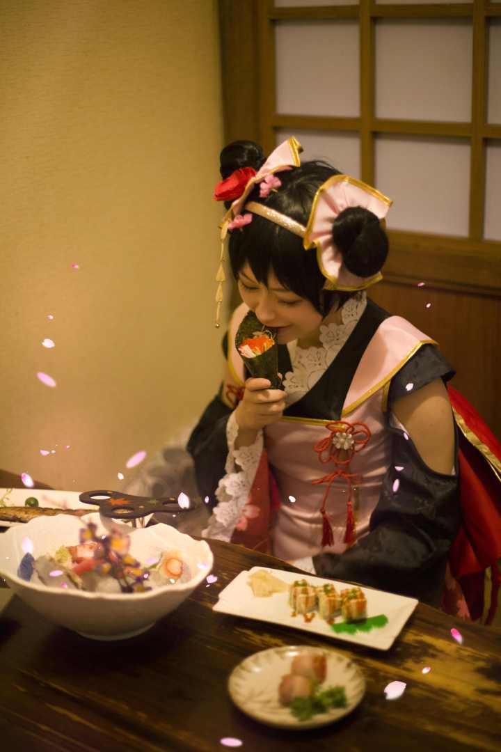 《C站·lolita·第375期》超可爱的女仆吃完饭我们可以一起去放烟花吗？