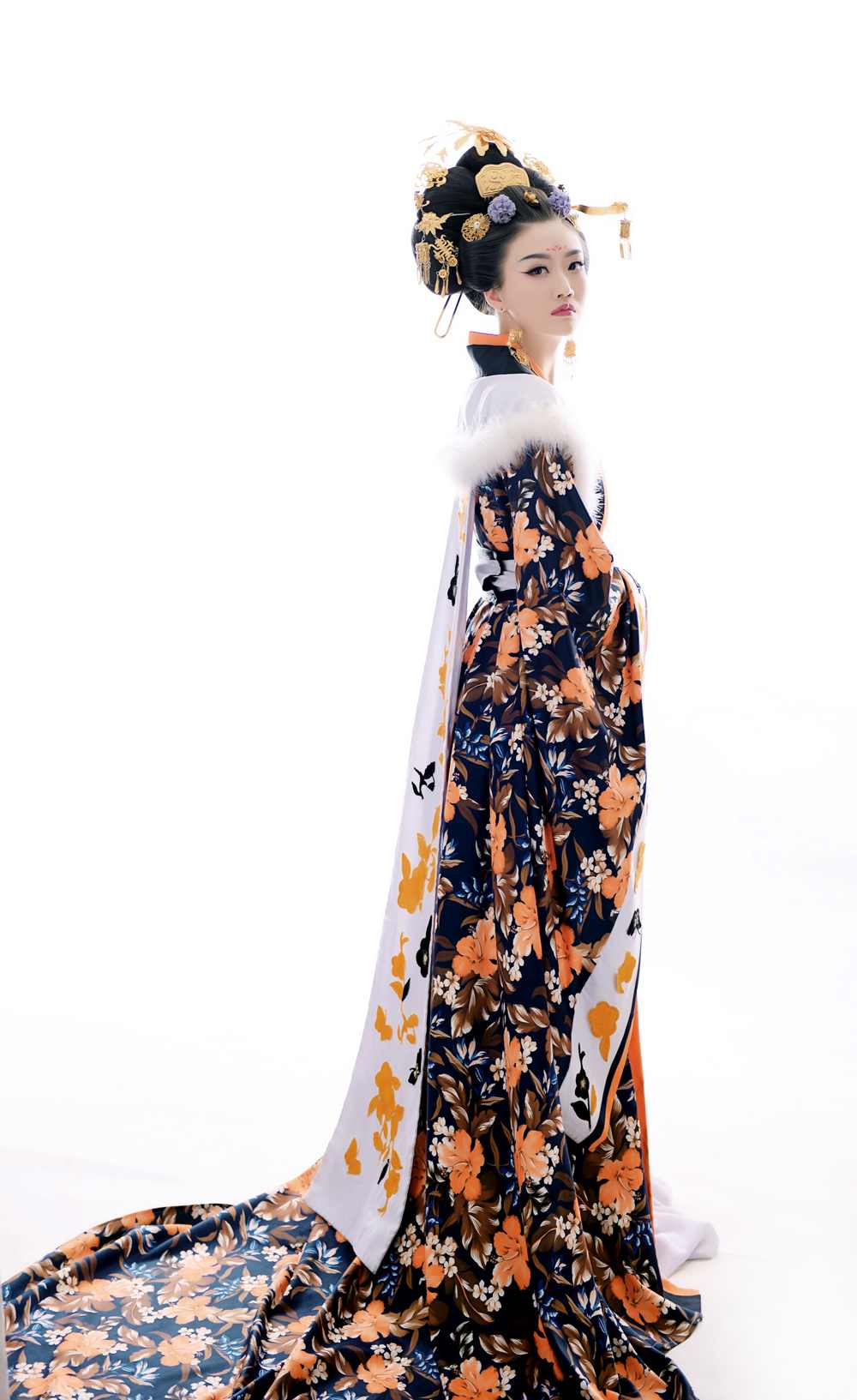 《汉服第747期》武则天海报版