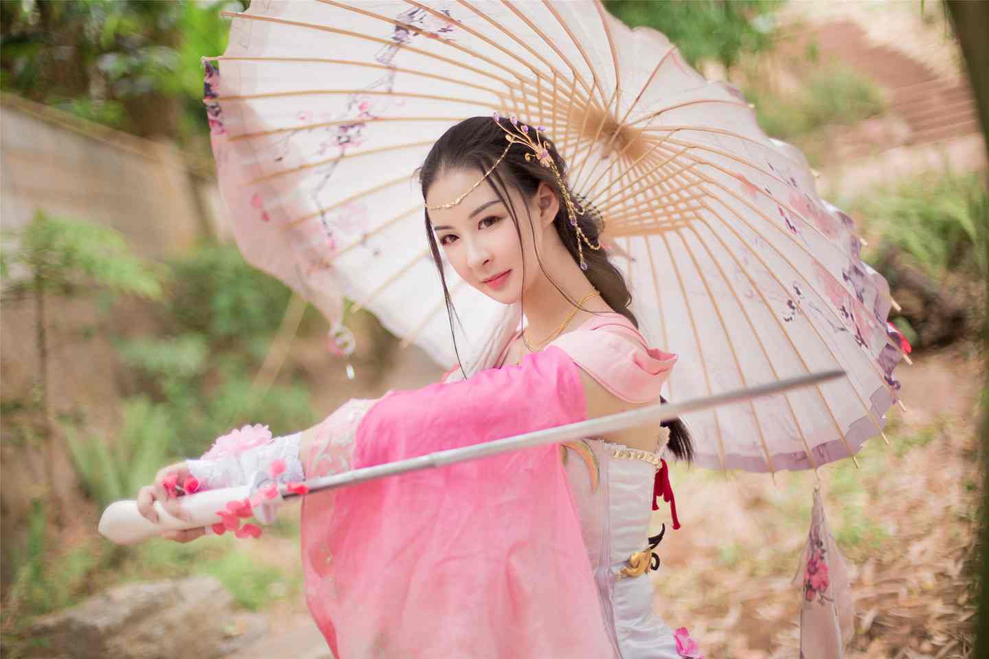 《汉服第736期》天涯明月刀&天香&芳姿盈袖&海报版