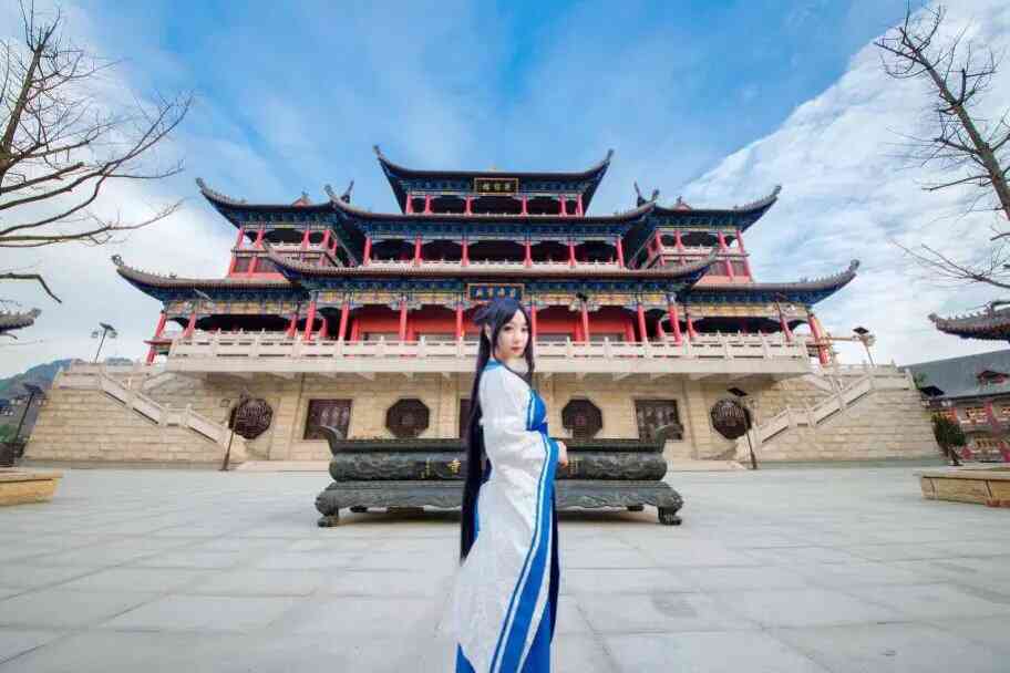 《汉服第752期》龙湖夫人