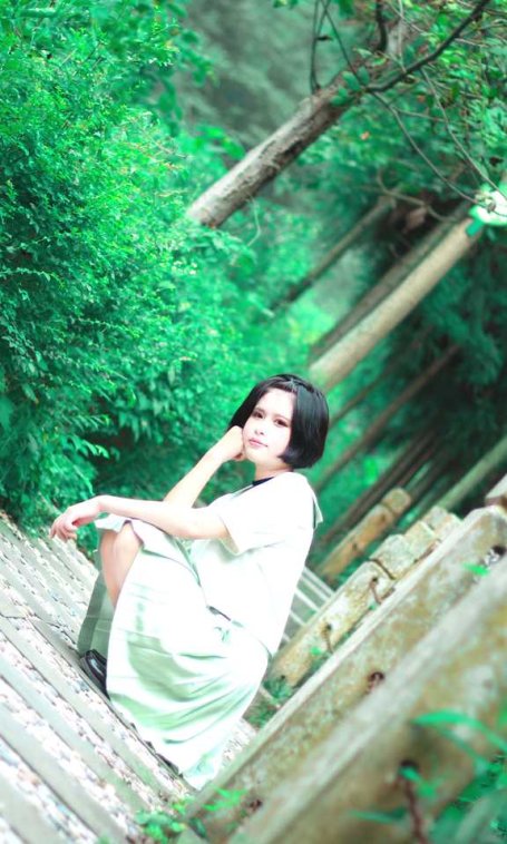 《汉服第694期》去年八月的某一天