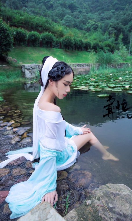 《汉服第690期》青蛇