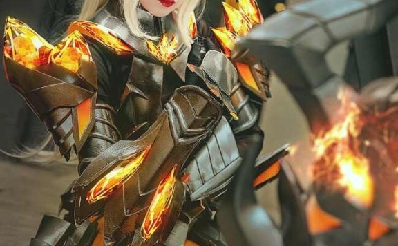 《C站·第537期》花木兰水晶猎人COS