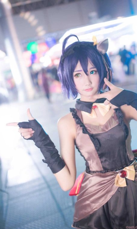 《C站·第2295期》中二病也要恋爱 小鸟游六花特典礼服.ver