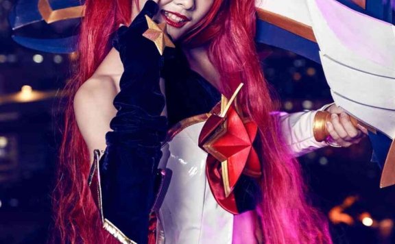 《C站·第1986期》英雄联盟星之守护者金克斯Cosplay